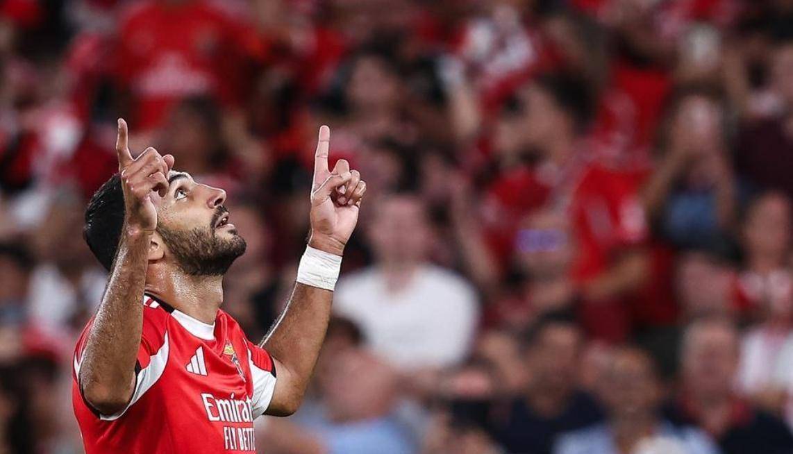 亿德体育官方app下载包含葡超倒计时，斯图加特赛前门线救险，细节引发关注，信心回归，更衣室氛围转暖的词条